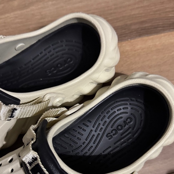 CROCS Cream and Black Water Shoes - Picture 5 of 6